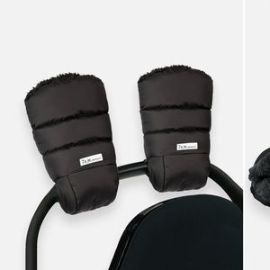 7AM warm muffs plush